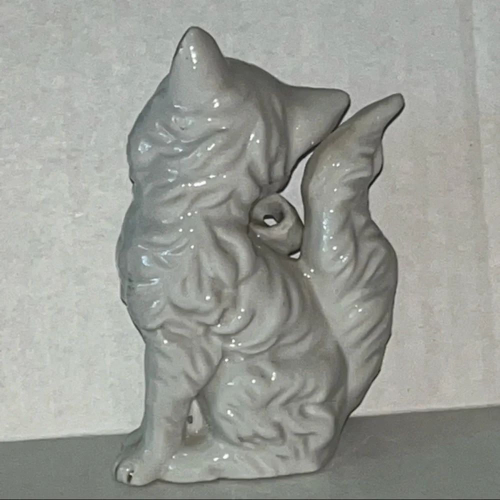 Vintage Porcelain Hand Painted‎ Cat Figurine